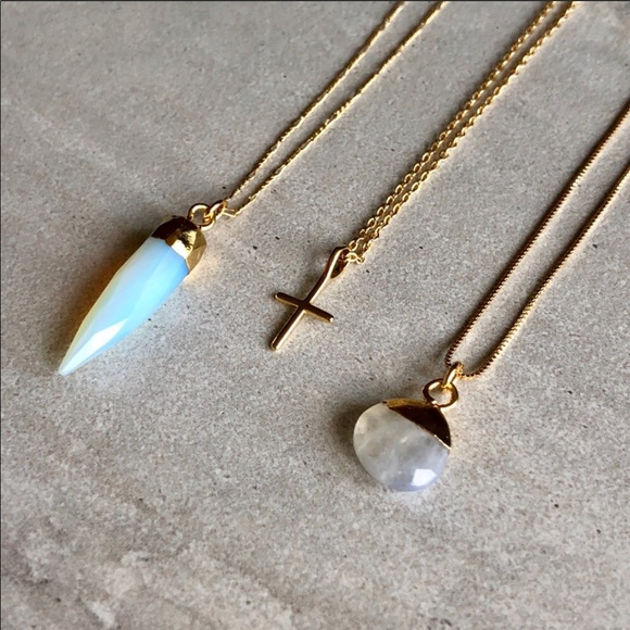 🌈LAST ONE: RAINBOW MOONSTONE NECKLACE🌈 - Picture 2 of 4